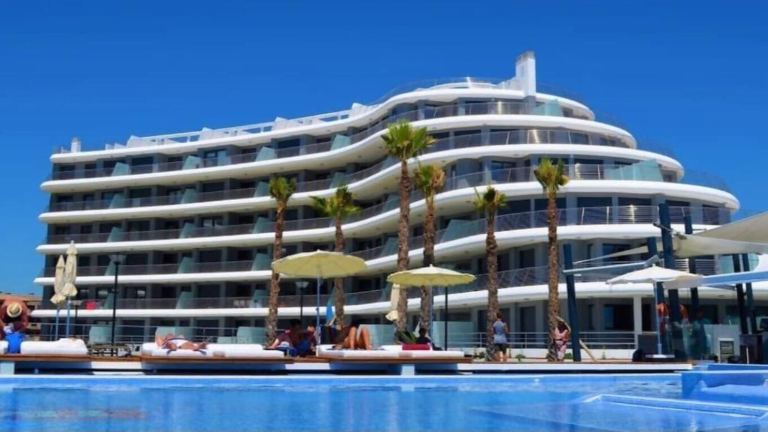 Fotografía 1 de eme de Maison – Ocean Infinity